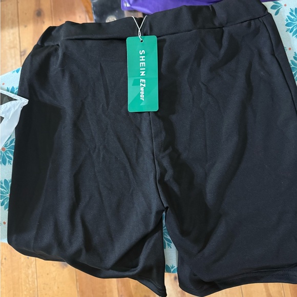 SHEIN Bike Shorts - Picture 2 of 5